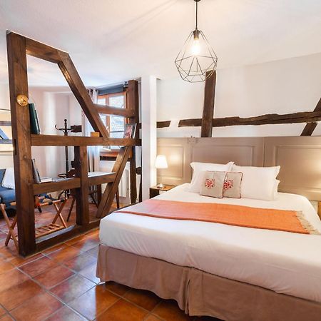 Les Suites - La Cour St Fulrad Сент-Ипполит Экстерьер фото